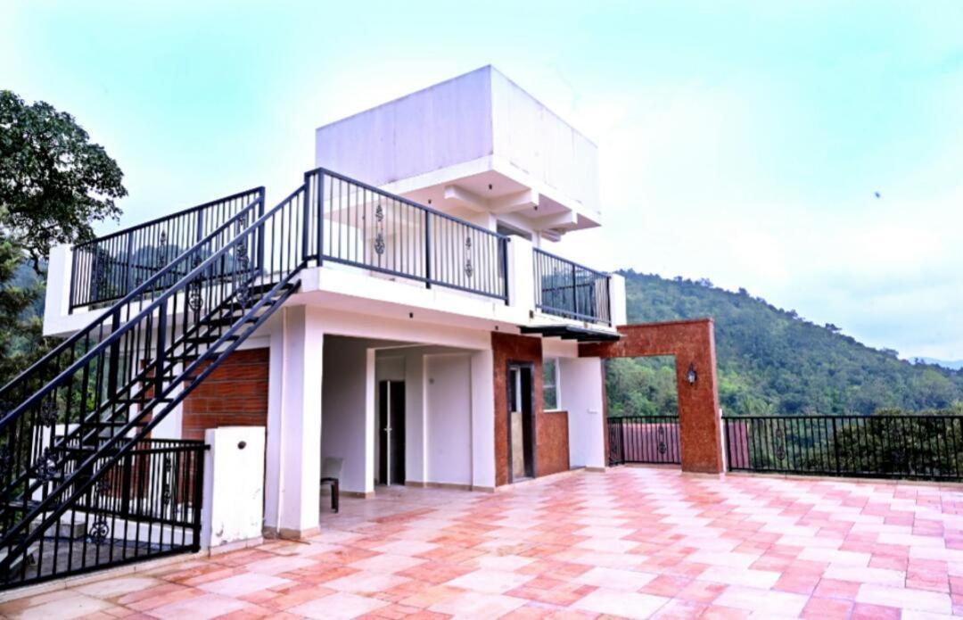 Coorg Vismaya Resort 马迪凯里 外观 照片