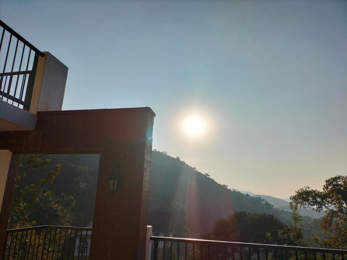 Coorg Vismaya Resort 马迪凯里 外观 照片